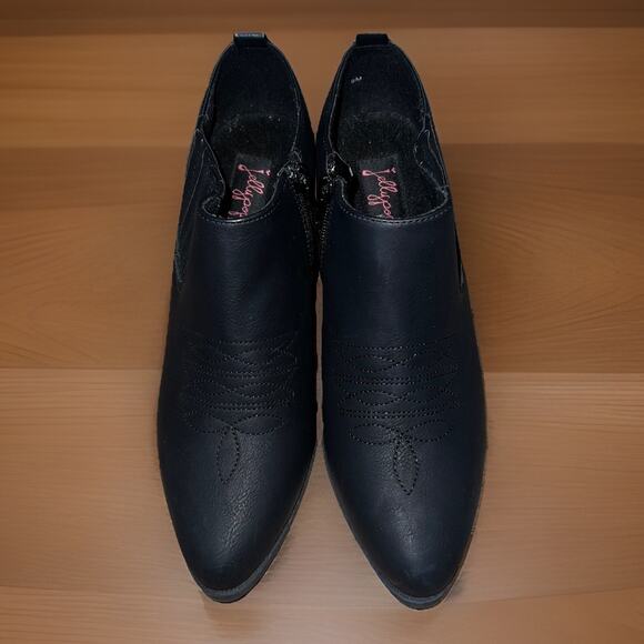 SOLD - Picture 4 of 9